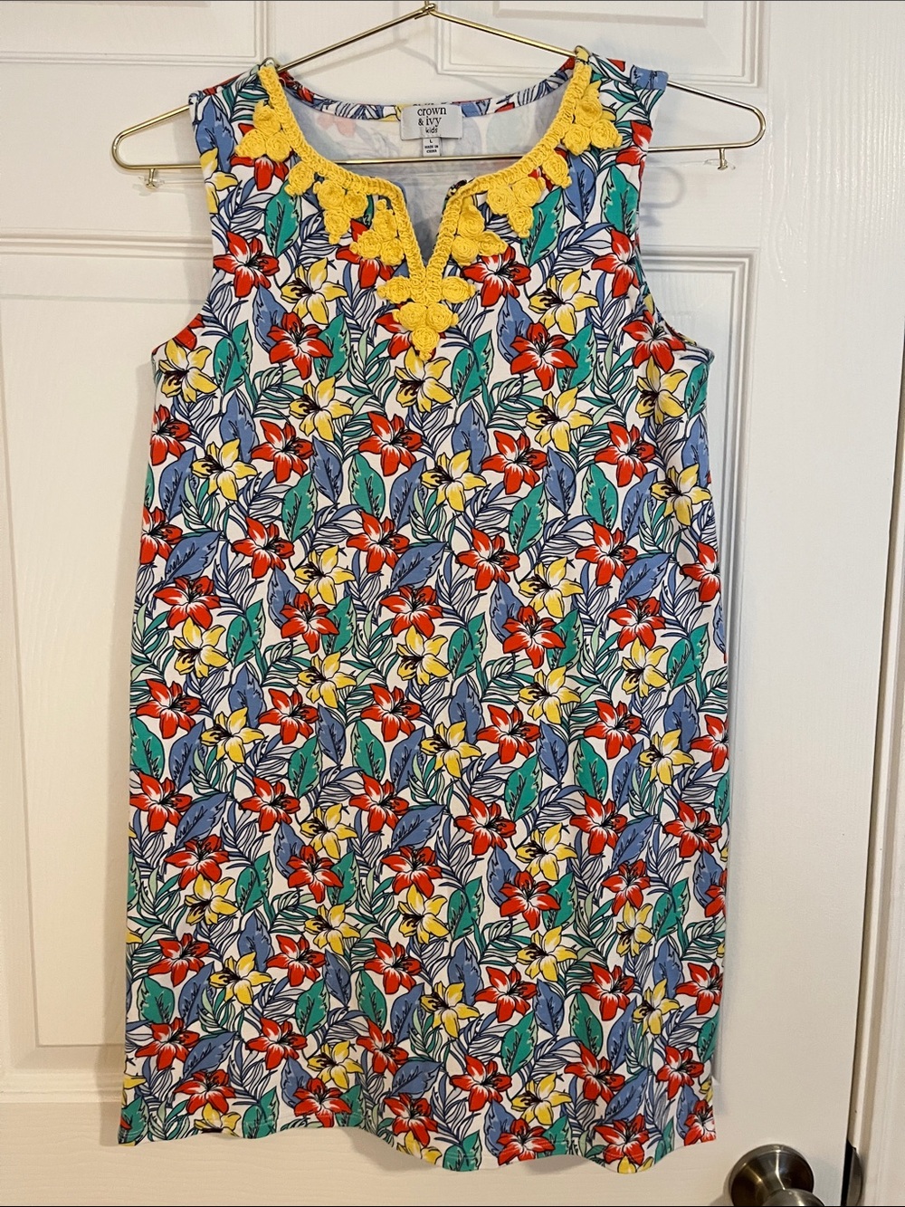 Crown & ivy Multicolor Lily Floral Shift Dress with Yellow Crochet Trim L 10/12